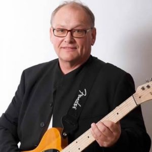 Mikki J - Soloist - Steve Allen Entertainments